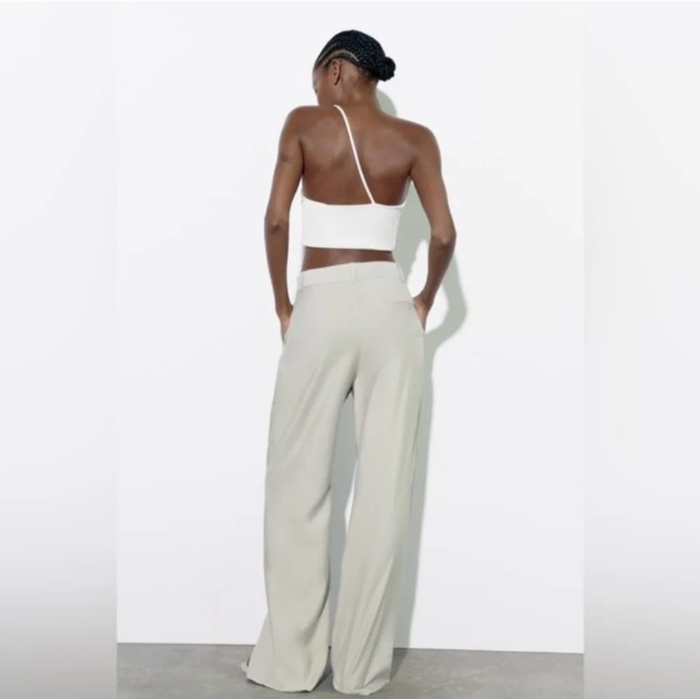 Zara  HighWaist Pants Wide Grey Size S